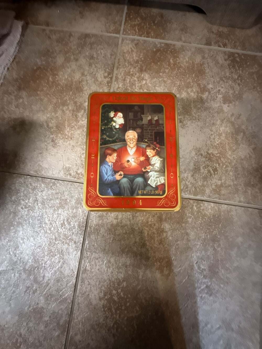 Nabisco Oreo Cookie Tin Box Canister Christmas Advertising Grandfather Remembers